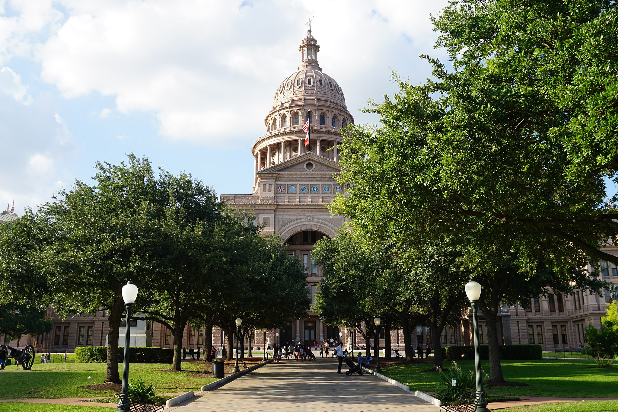 Science friction: Austin Democrats look at growing clash between ...