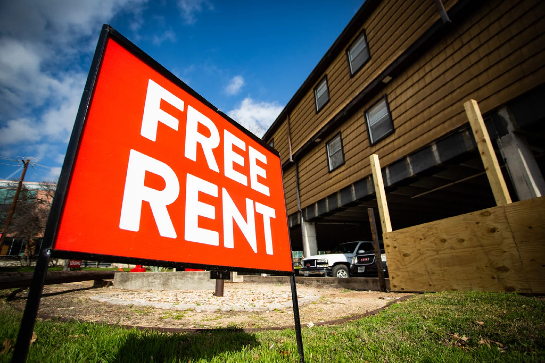 As rents across the country go up, Austin prices continue to fall – Austin Monitor